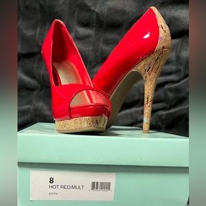 Jessica Simpson ‘Edith’ peep toe platform heel
